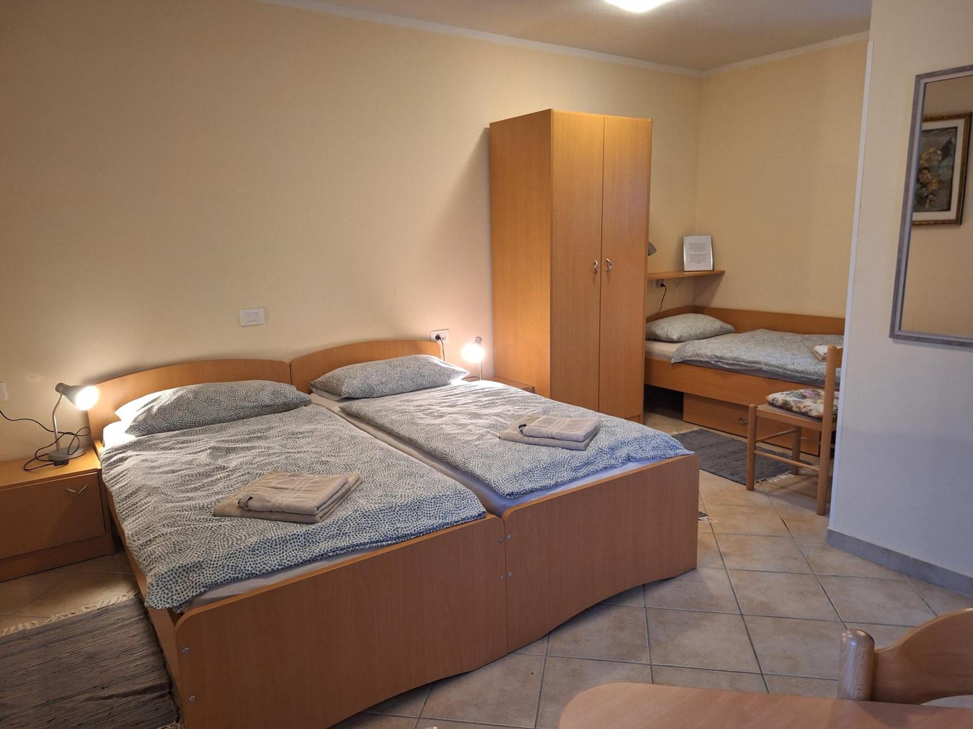 Rooms Pri Lovrizu コバリード エクステリア 写真