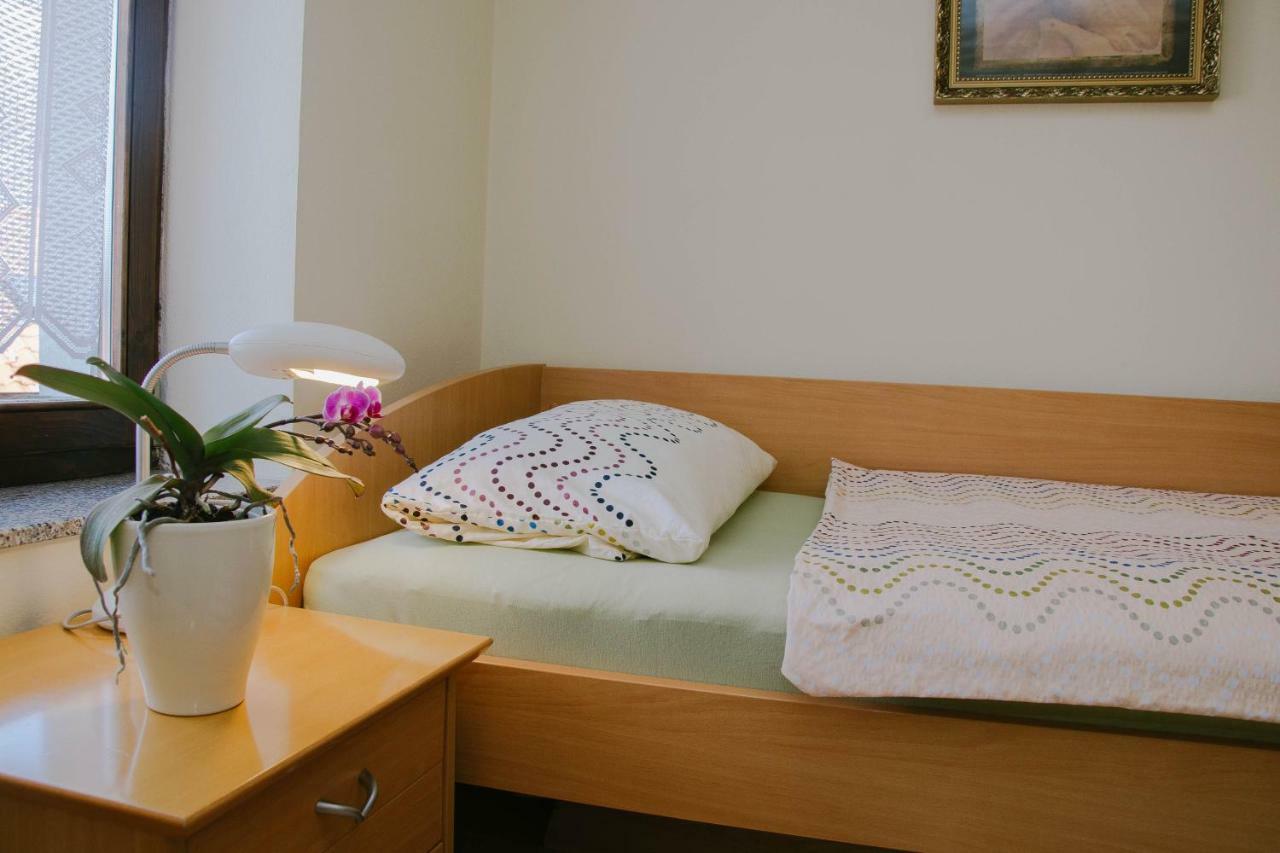 Rooms Pri Lovrizu コバリード エクステリア 写真