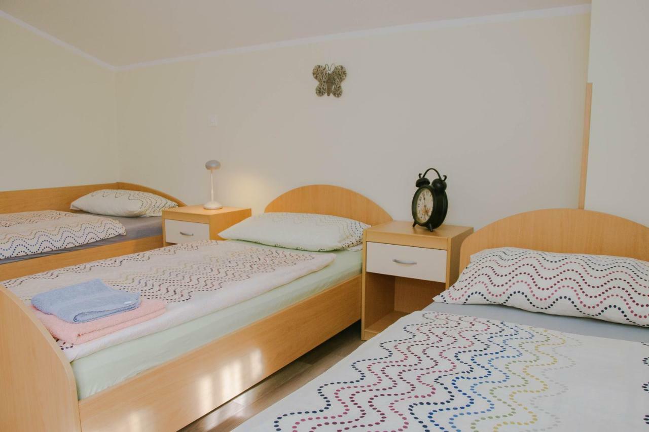 Rooms Pri Lovrizu コバリード エクステリア 写真