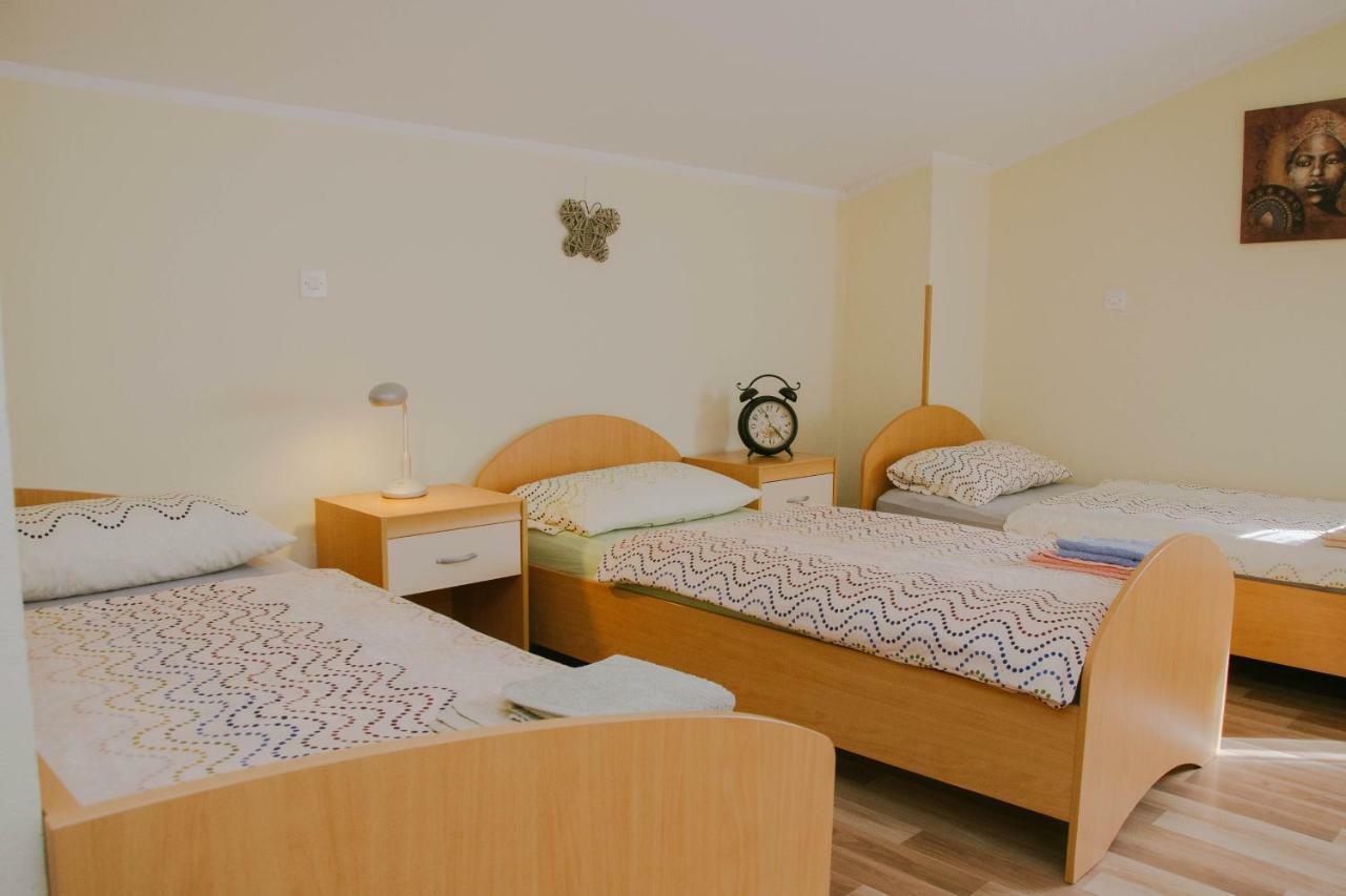 Rooms Pri Lovrizu コバリード エクステリア 写真