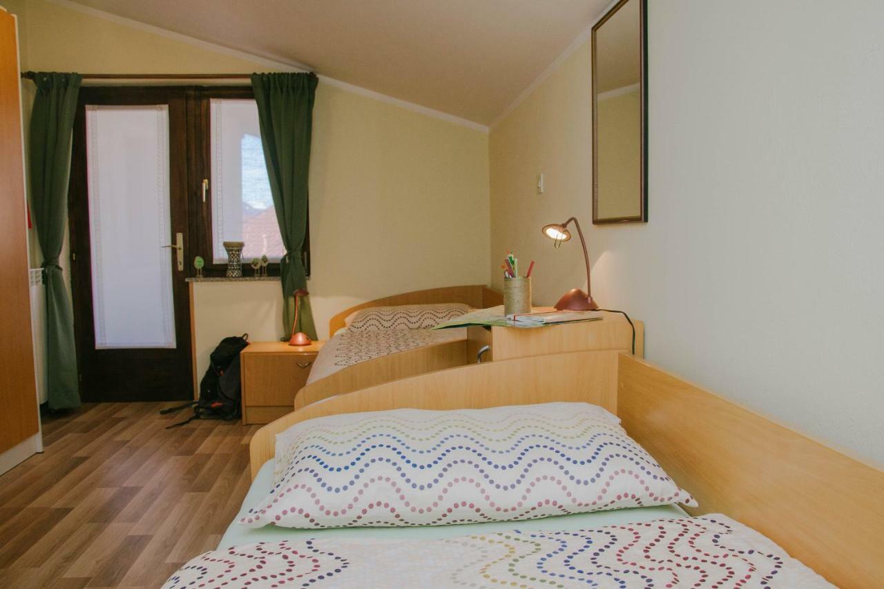 Rooms Pri Lovrizu コバリード エクステリア 写真